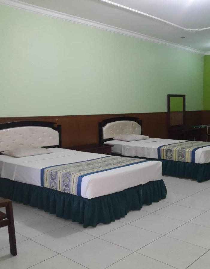 Hotel Mulia Lawean Bagian luar foto