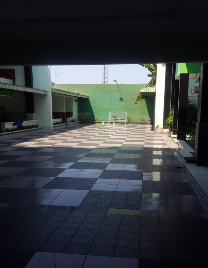 Hotel Mulia Lawean Bagian luar foto