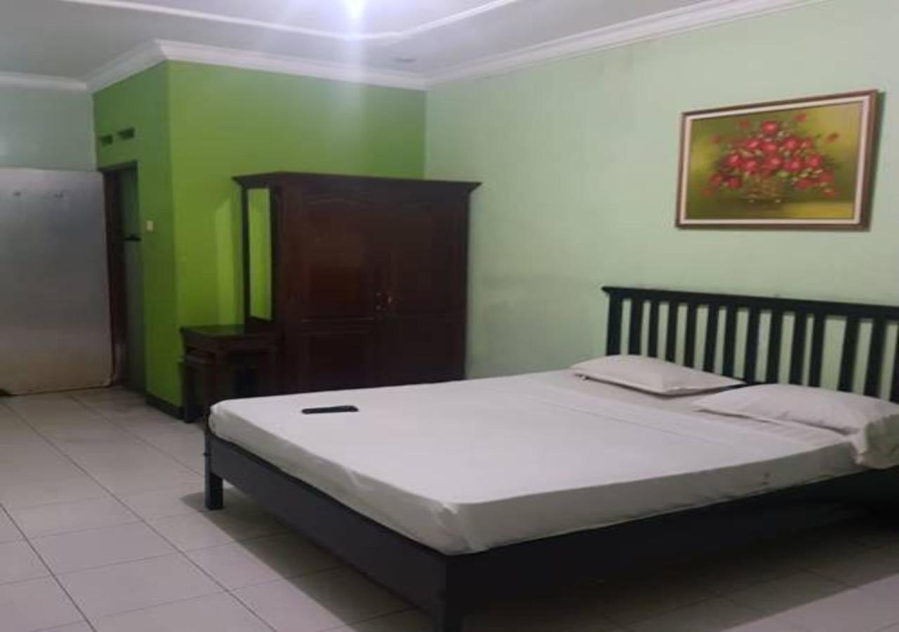 Hotel Mulia Lawean Bagian luar foto